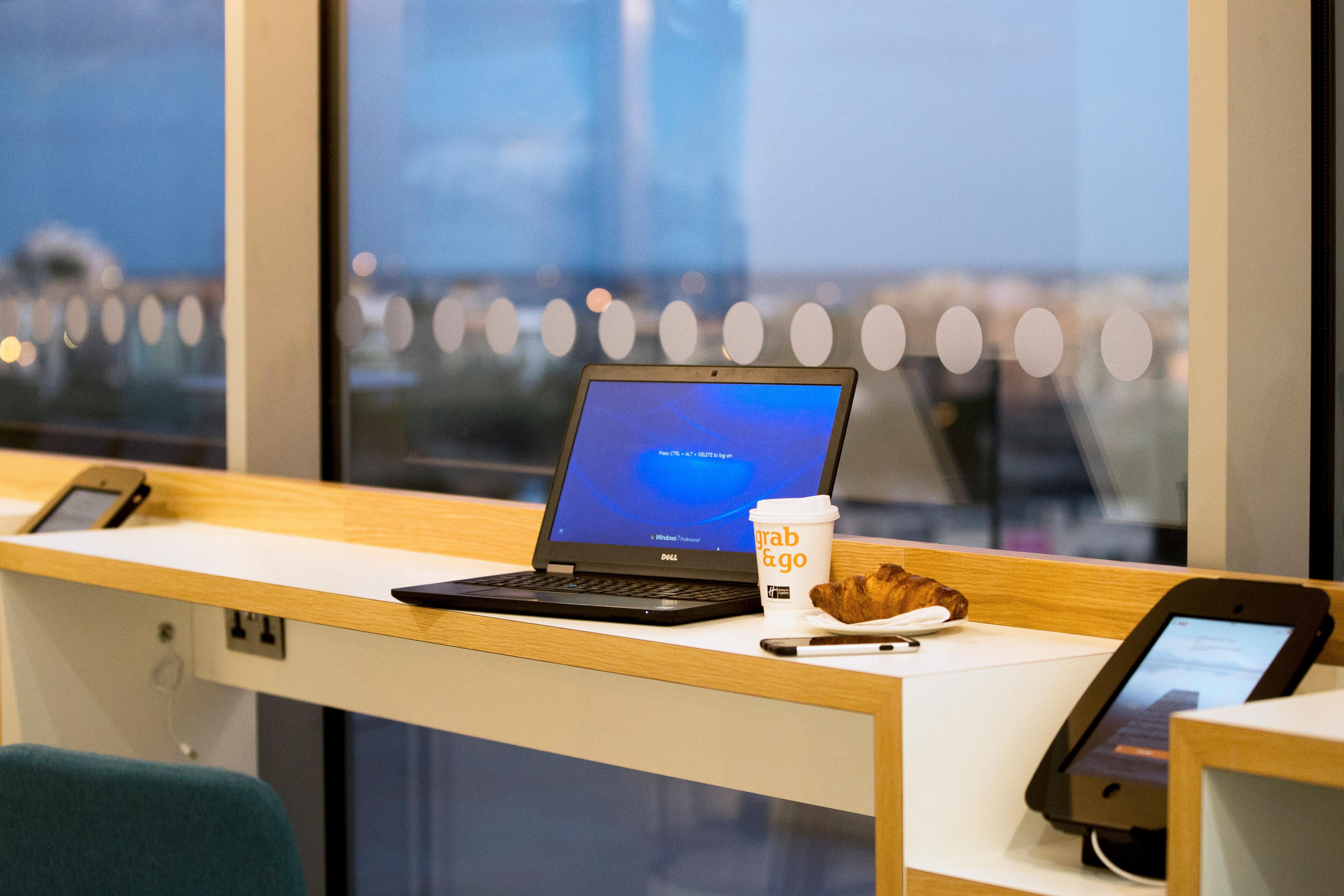 Holiday Inn Express - Malta By Ihg Saint Julian's Eksteriør billede