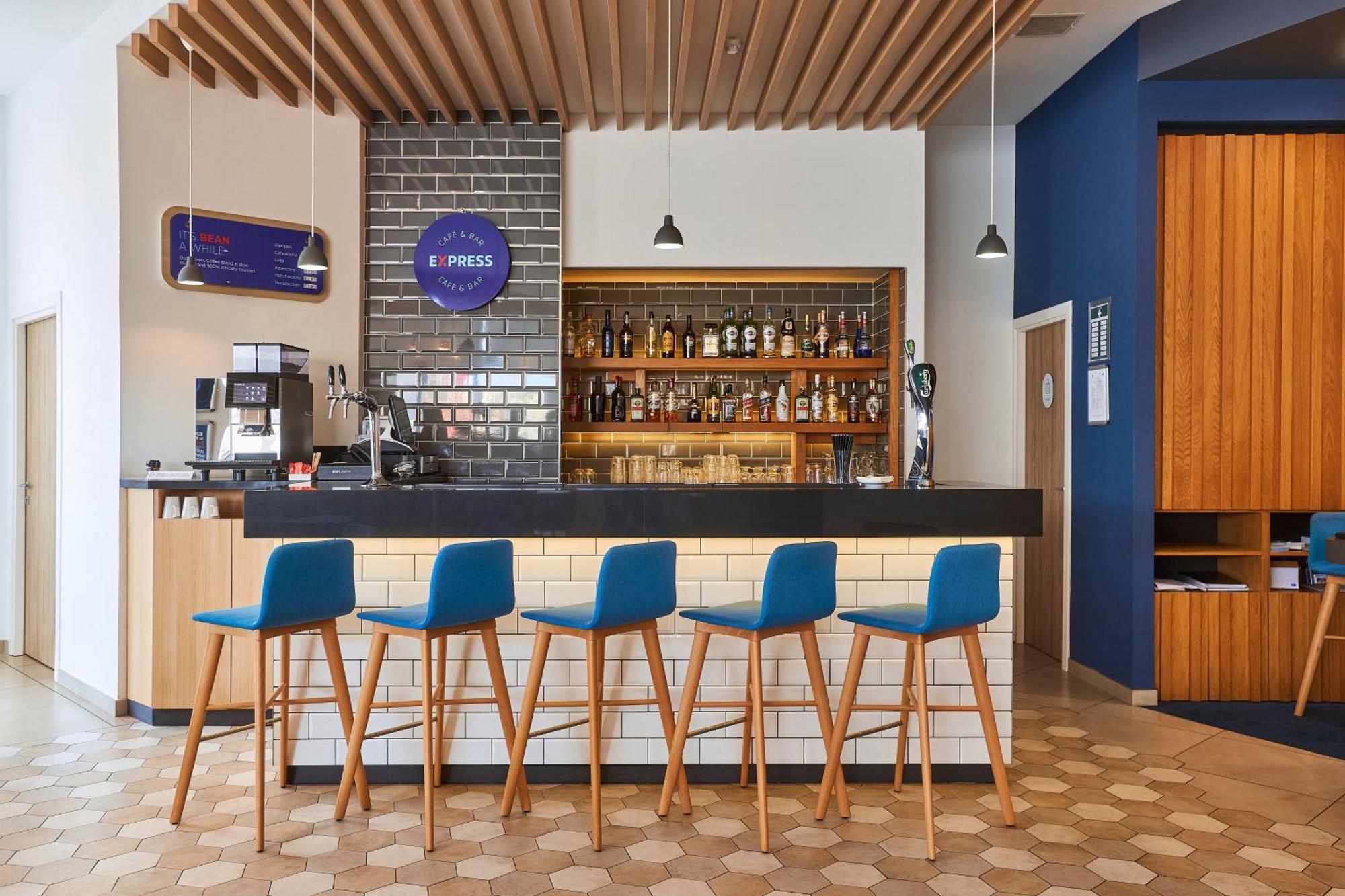 Holiday Inn Express - Malta By Ihg Saint Julian's Eksteriør billede