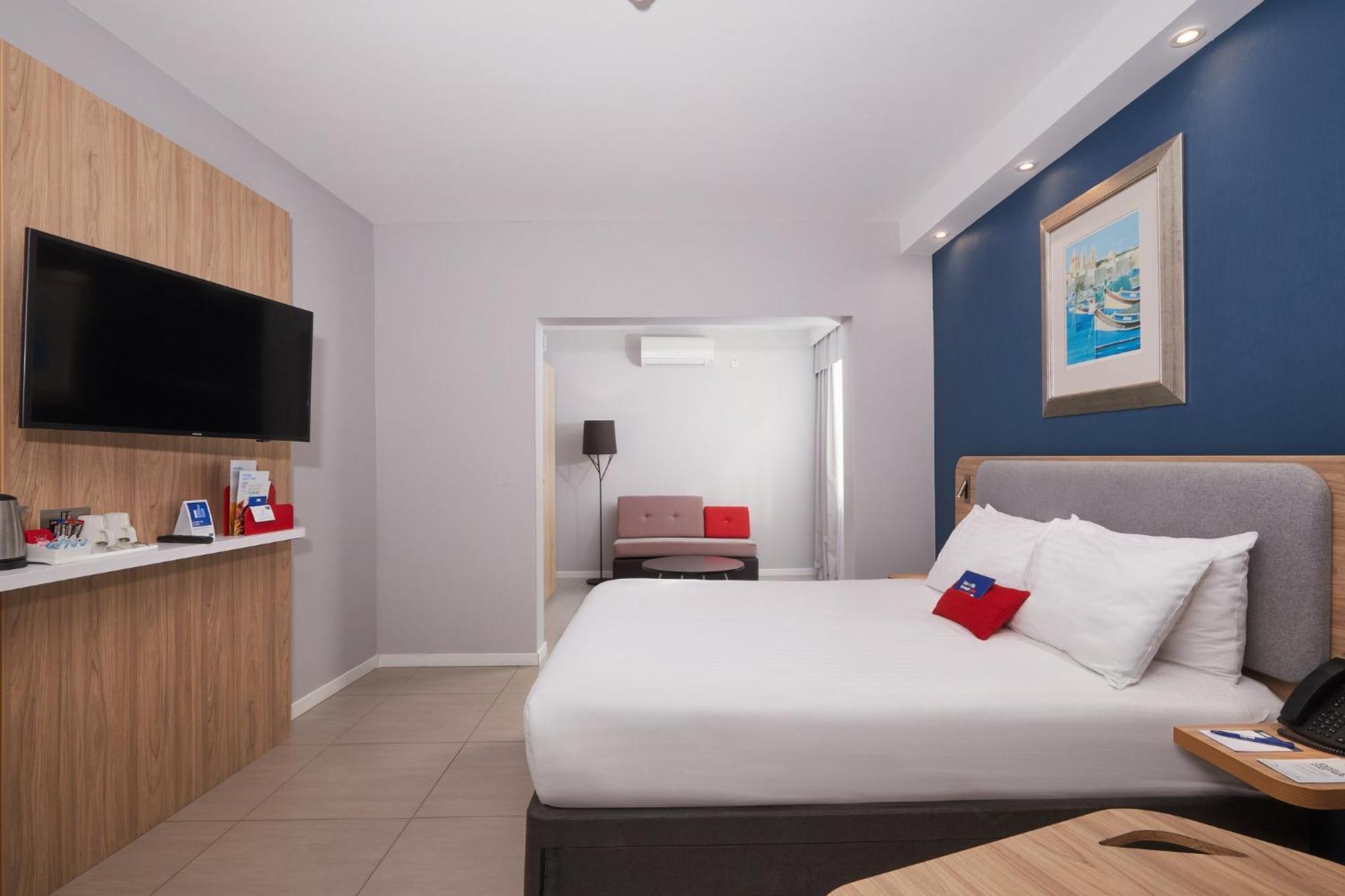 Holiday Inn Express - Malta By Ihg Saint Julian's Eksteriør billede