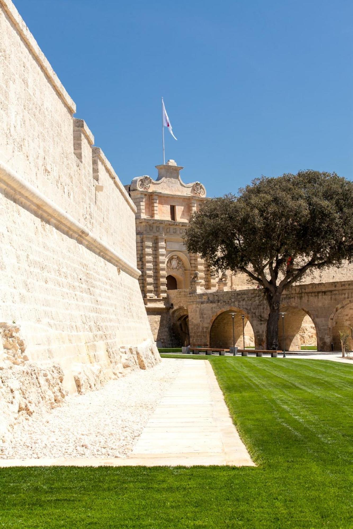 Holiday Inn Express - Malta By Ihg Saint Julian's Eksteriør billede